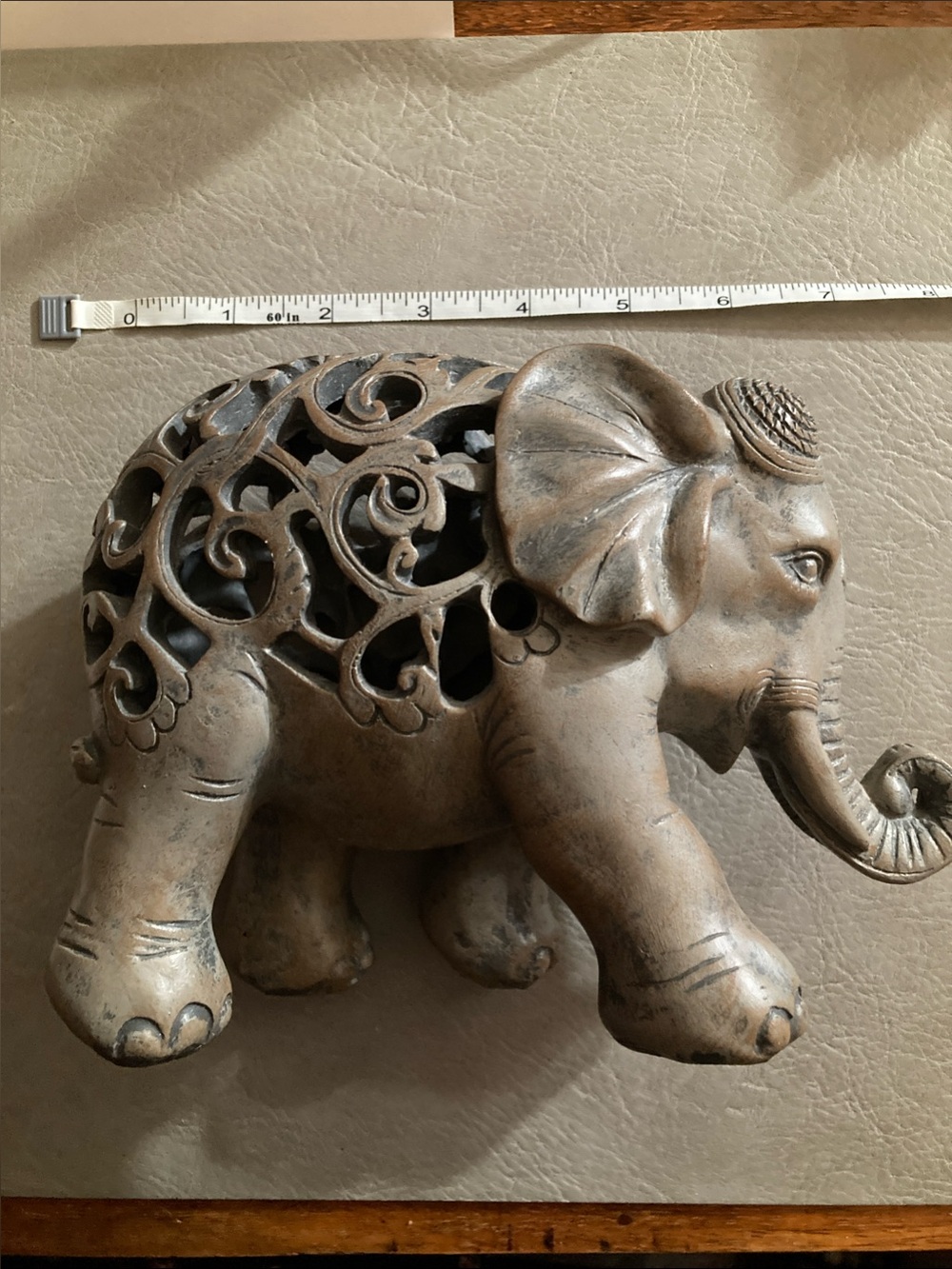 💎 [10/$10] Decorative Carved Elephant Wall Accent in Aged Bronze